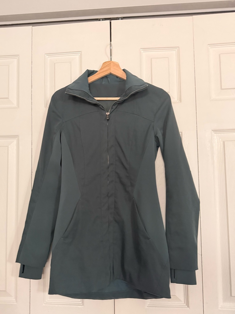 lululemon athletica Women's Teal Utility Jacket